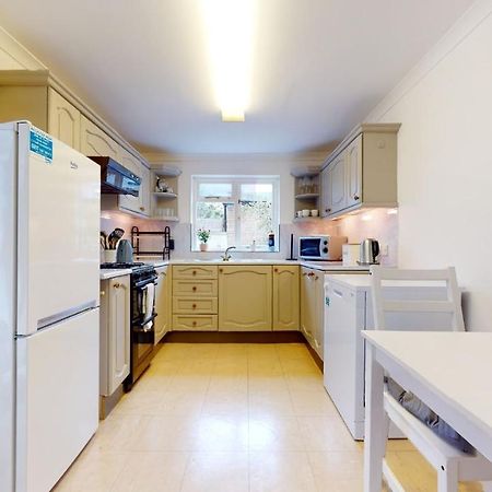 Cheerful 4 Bedroom Victorian House With Back Courtyard Londres Extérieur photo