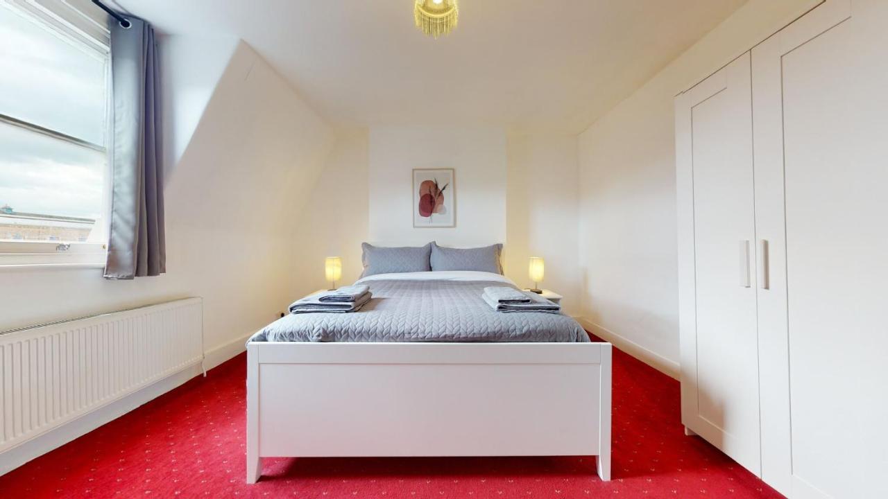 Cheerful 4 Bedroom Victorian House With Back Courtyard Londres Extérieur photo
